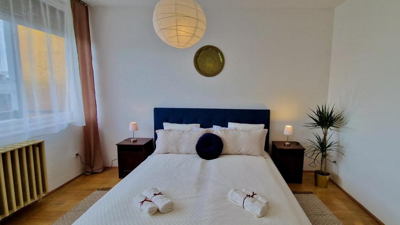 Nosztalgia Apartman Apartment Veszprem Bagian luar foto