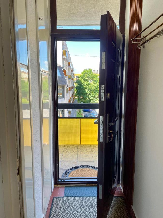 Nosztalgia Apartman Apartment Veszprem Bagian luar foto