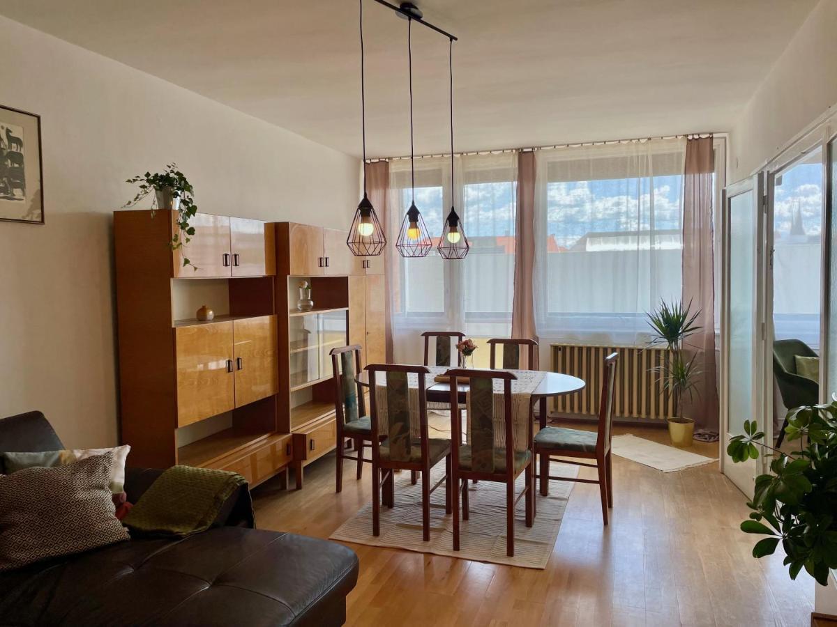 Nosztalgia Apartman Apartment Veszprem Bagian luar foto
