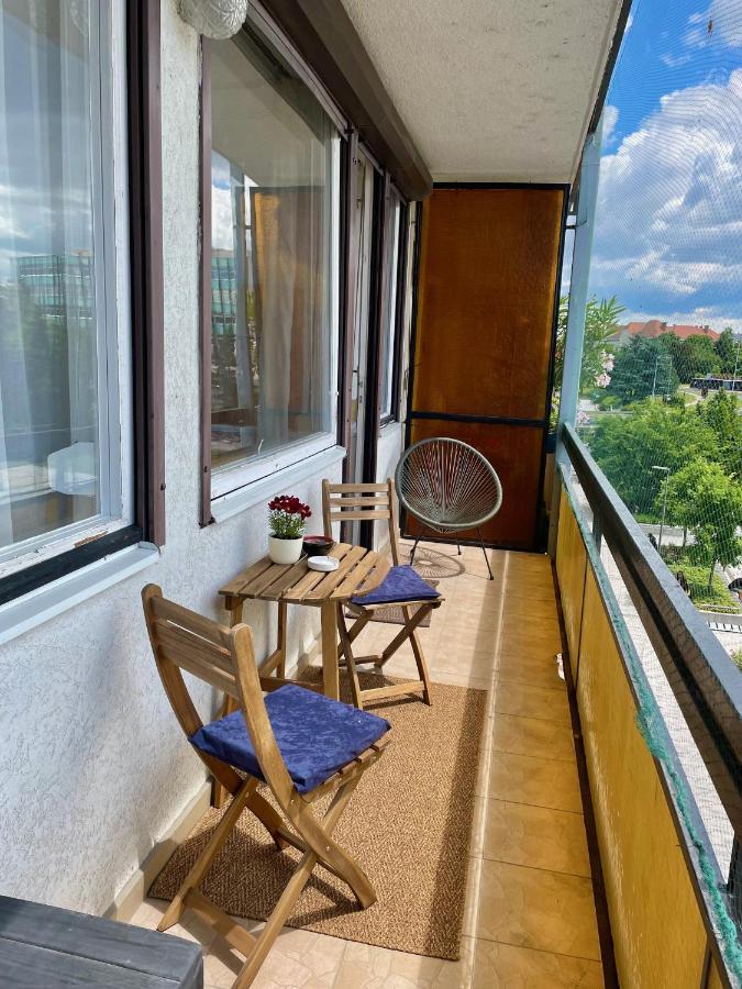 Nosztalgia Apartman Apartment Veszprem Bagian luar foto