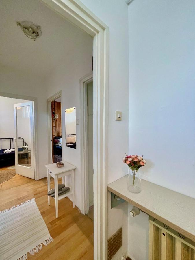 Nosztalgia Apartman Apartment Veszprem Bagian luar foto