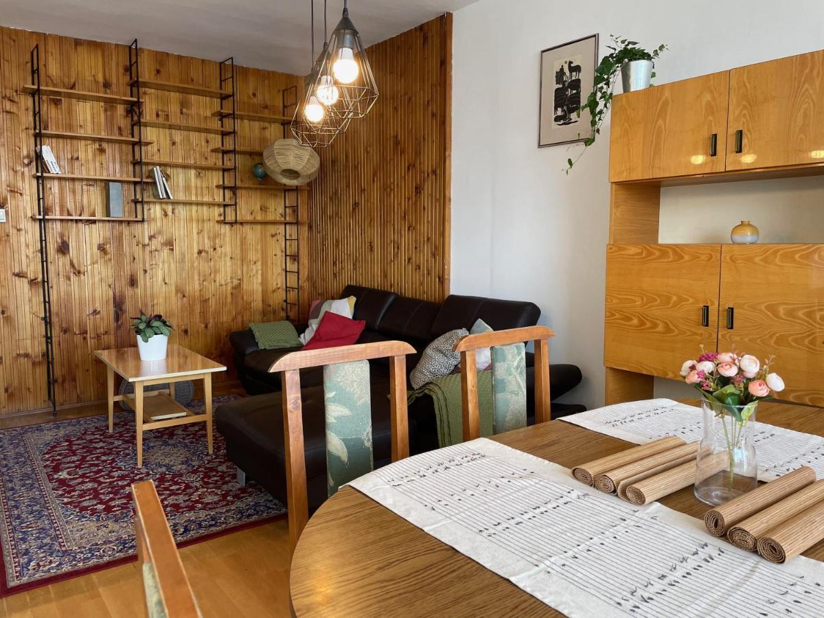 Nosztalgia Apartman Apartment Veszprem Bagian luar foto
